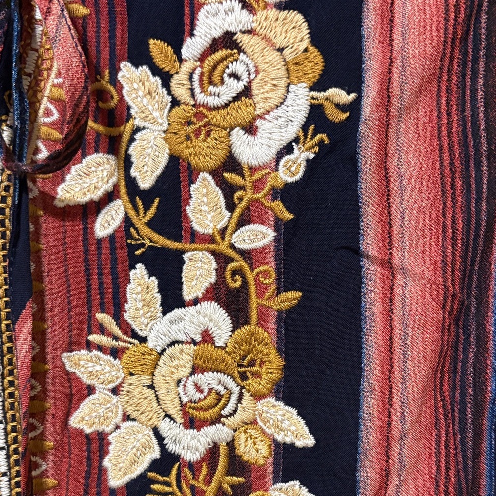 Savanna Jane Navy and Red Embroidered Blouse - Picture 3 of 8